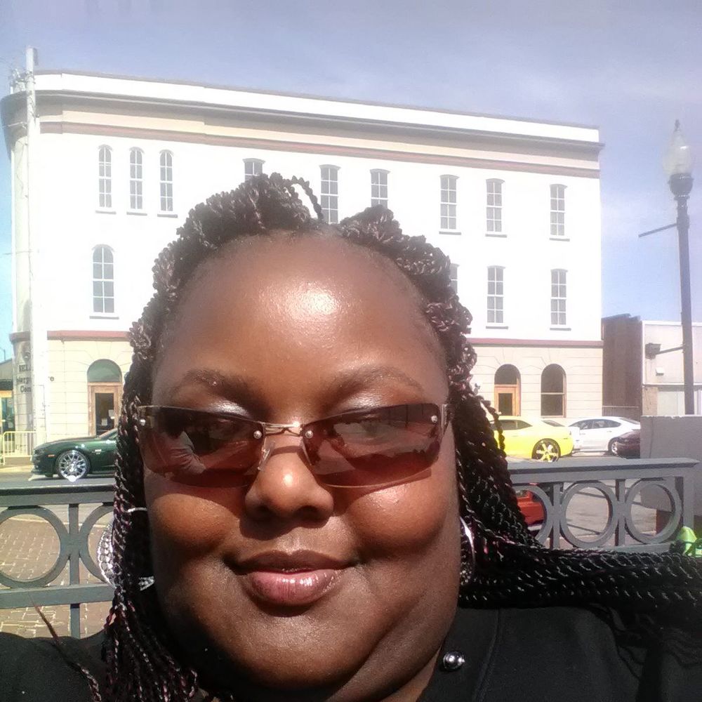 Meet your Posher, Mechee